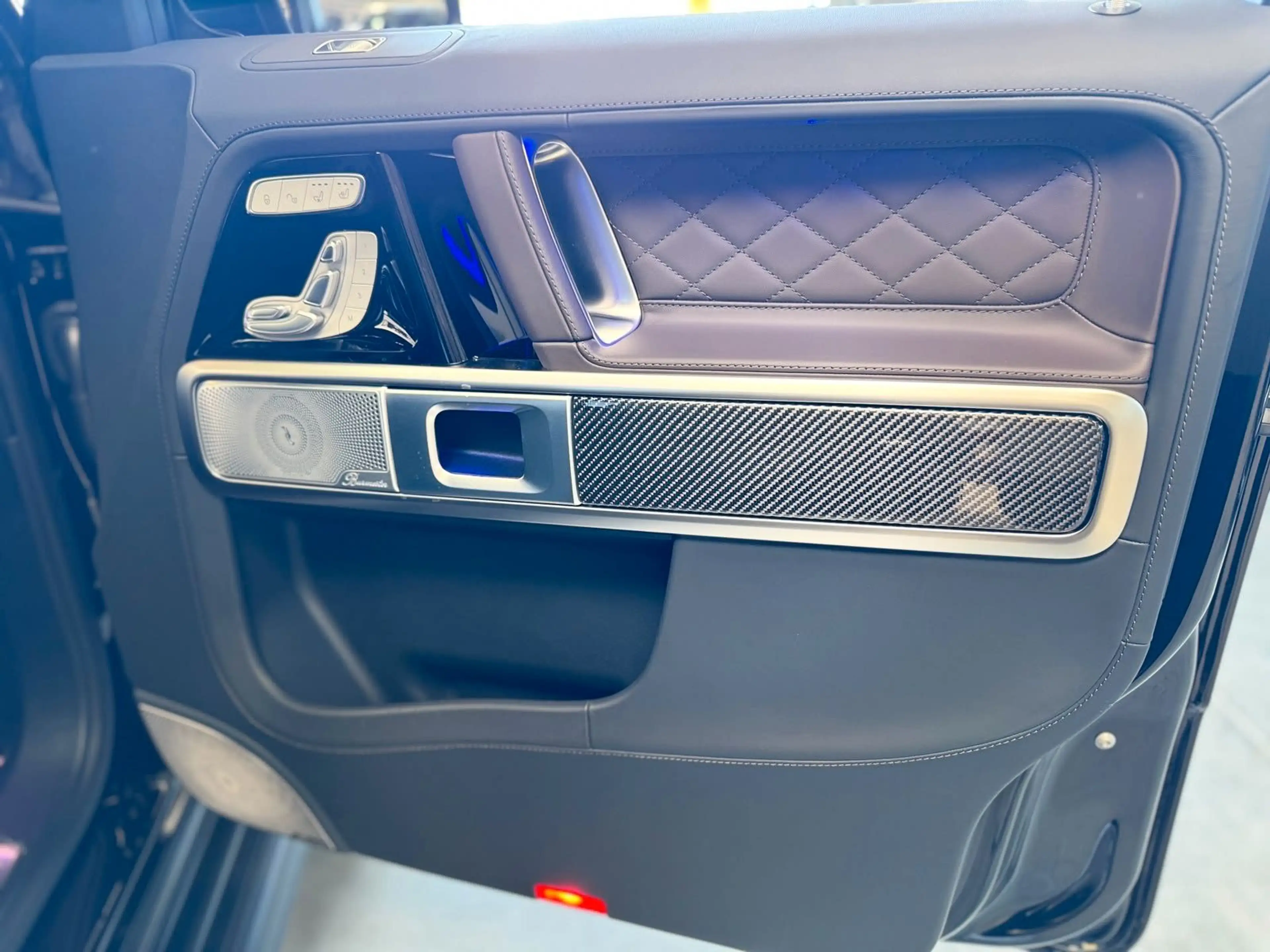 Mercedes-Benz G 63 AMG G63 AMG FULL CARBON ACTIVE RIDE A22 DVD WEBASTO — photo 15