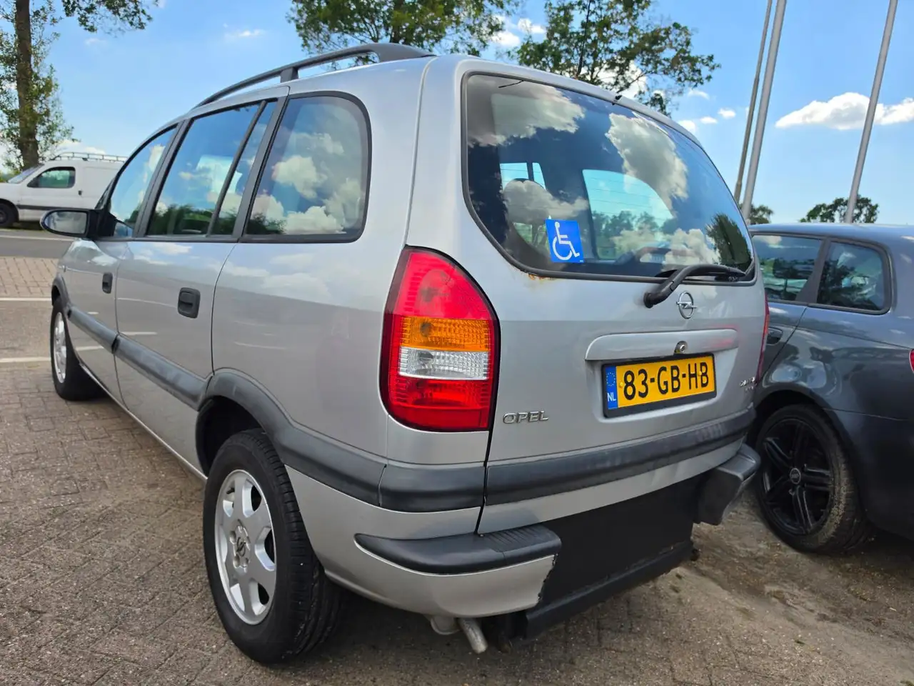 Opel Zafira 1.6-16V Elegance ( ROLSTOELAUTO), foto 2