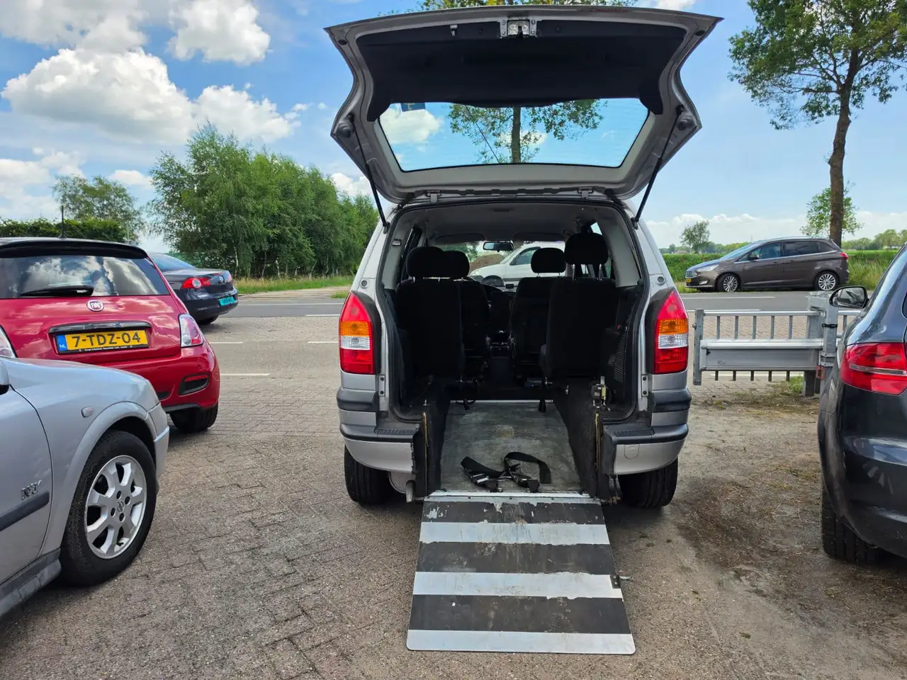 Opel Zafira 1.6-16V Elegance ( ROLSTOELAUTO), foto 5