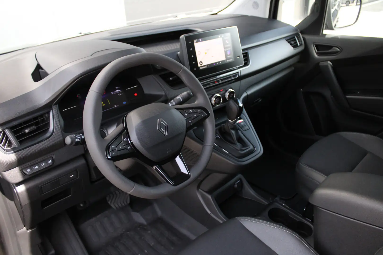 Renault Kangoo E-TECH Advance L2 44 kWh 123pk - Carplay - Stoelverwarmin Černá - 2