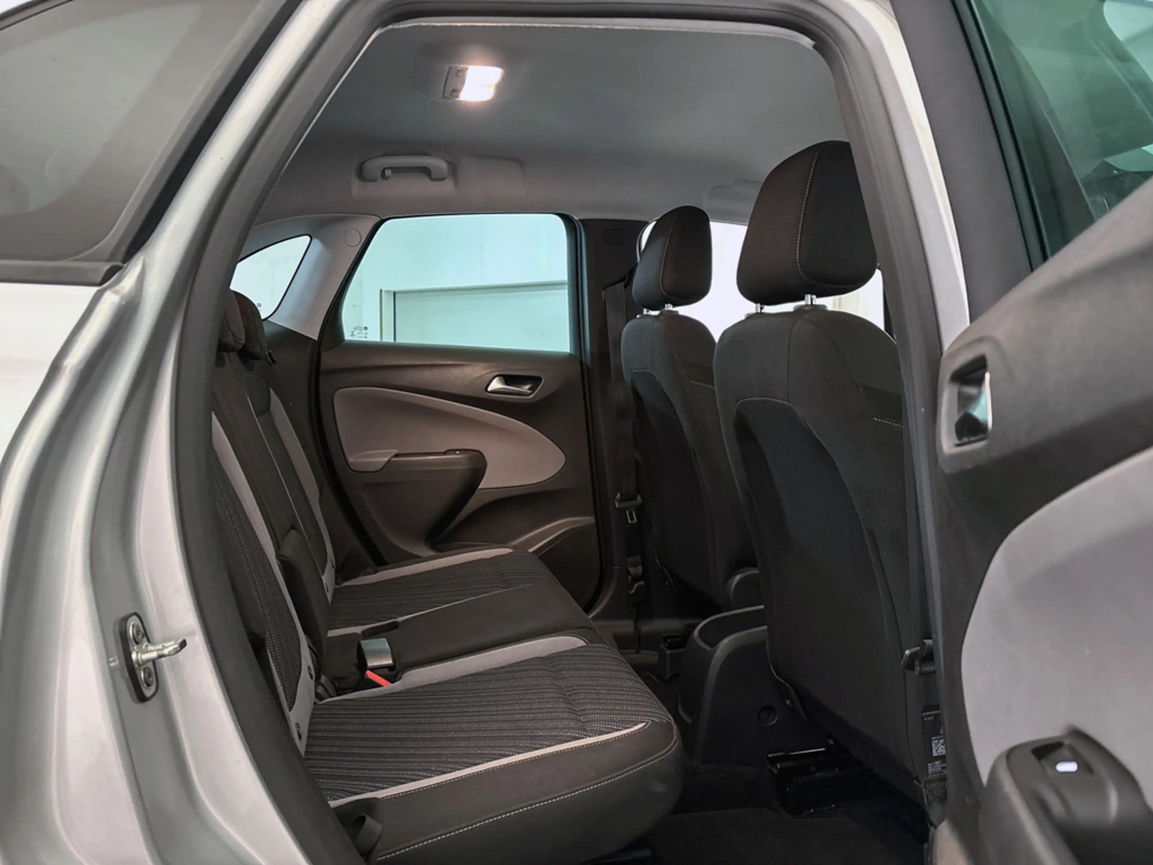 Opel Crossland X BWJ 2019 | 1.2T 111PK 120 Jaar Edition | CLIMA | N — photo 14
