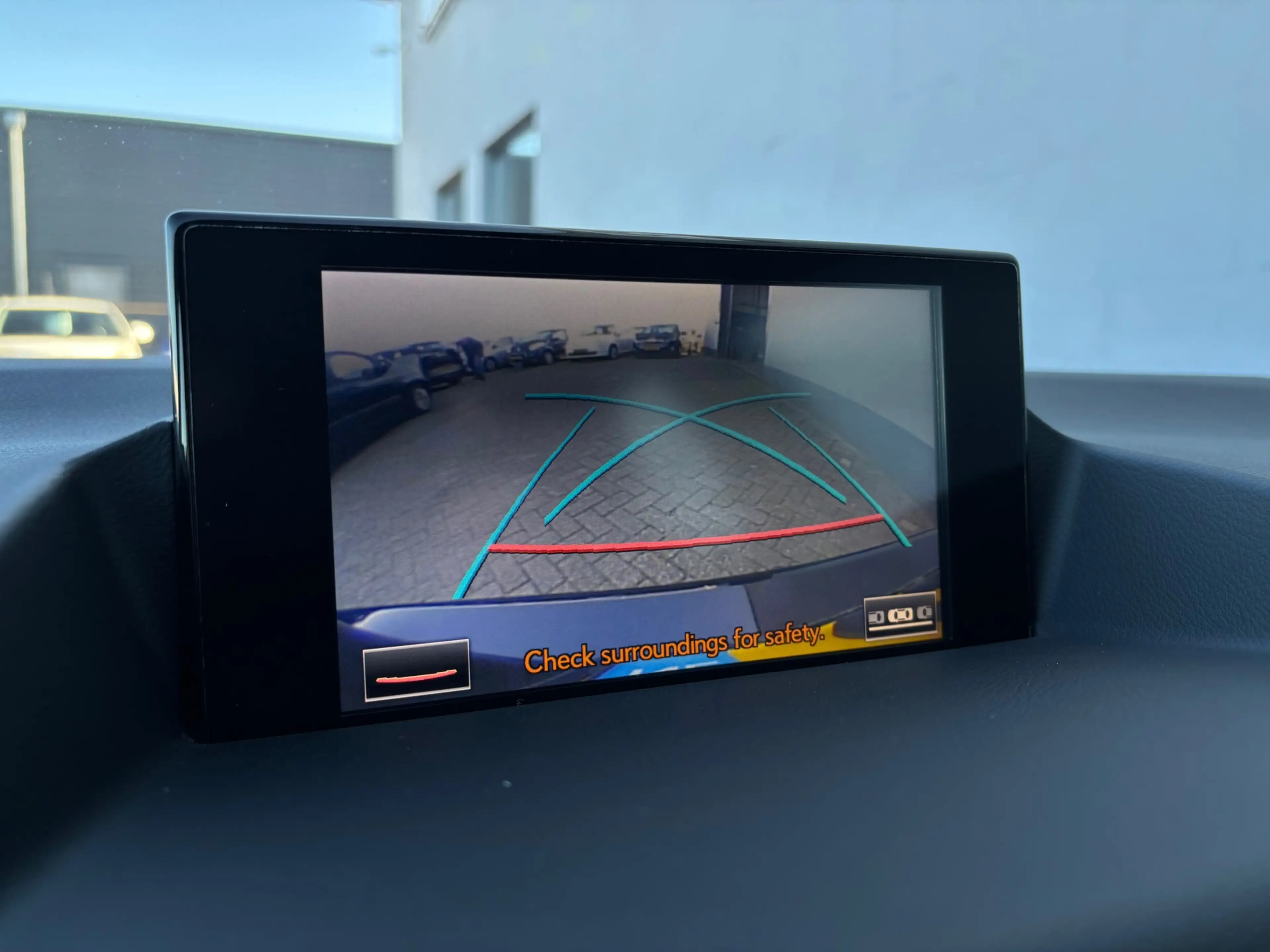 Lexus CT 200h Business Line - Navigatie - Camera — photo 13