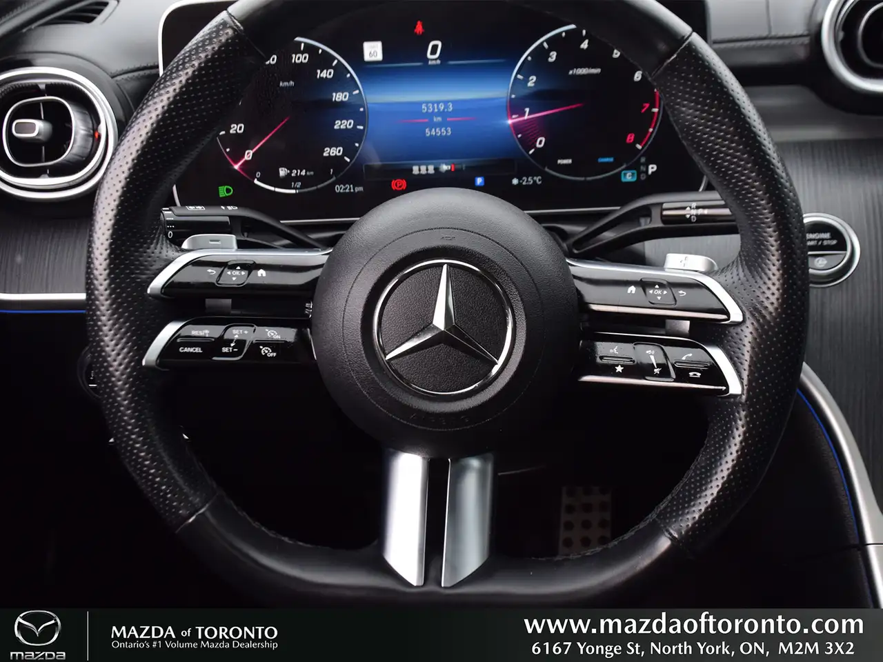 Mercedes-Benz C-Class снимка Mercedes-Benz C-Class
