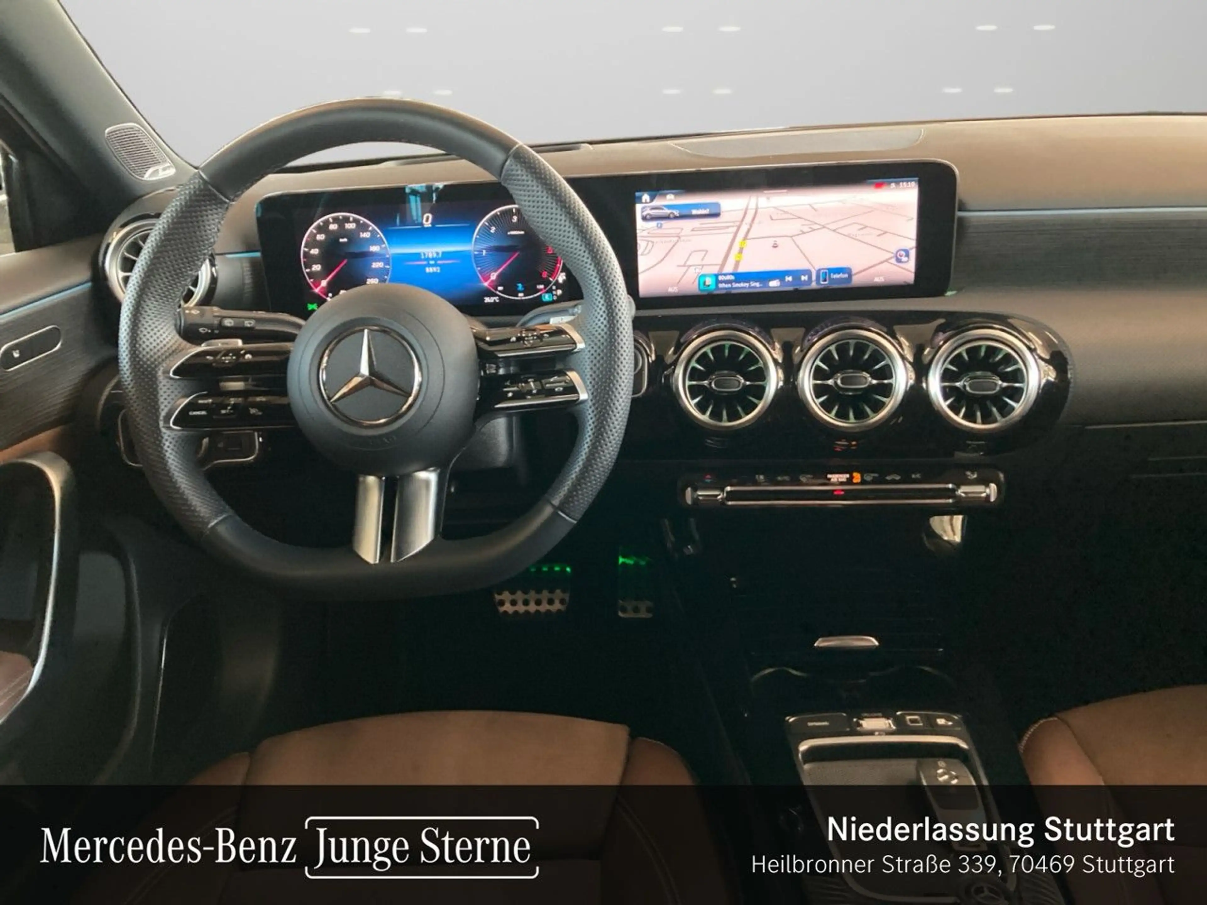 Mercedes-Benz A 220 d AMG+360°+MULTIBEAM+BURMESTER+HUD+TOTW+8G — photo 12