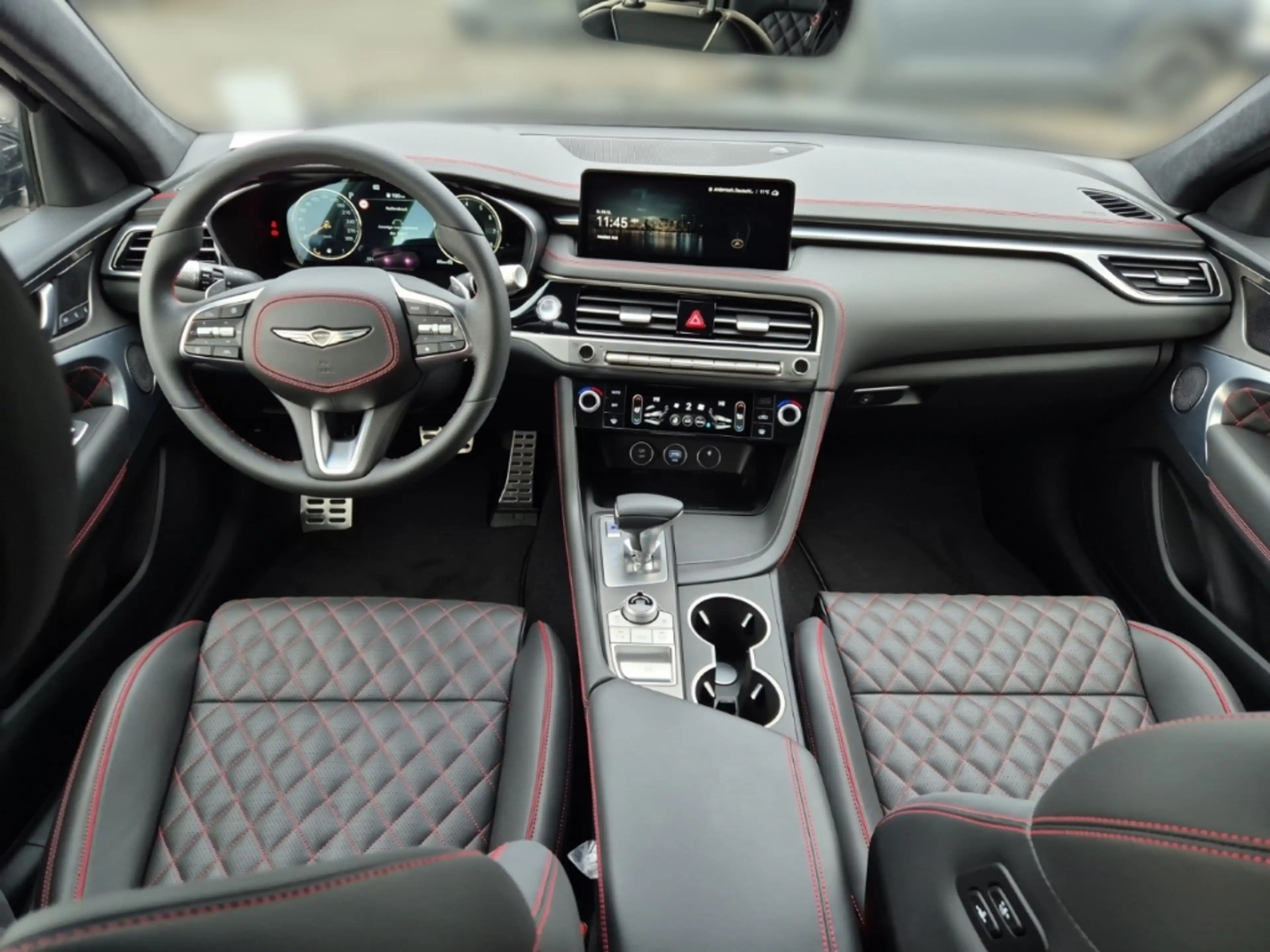 Genesis G70 Sport 4WD — photo 12