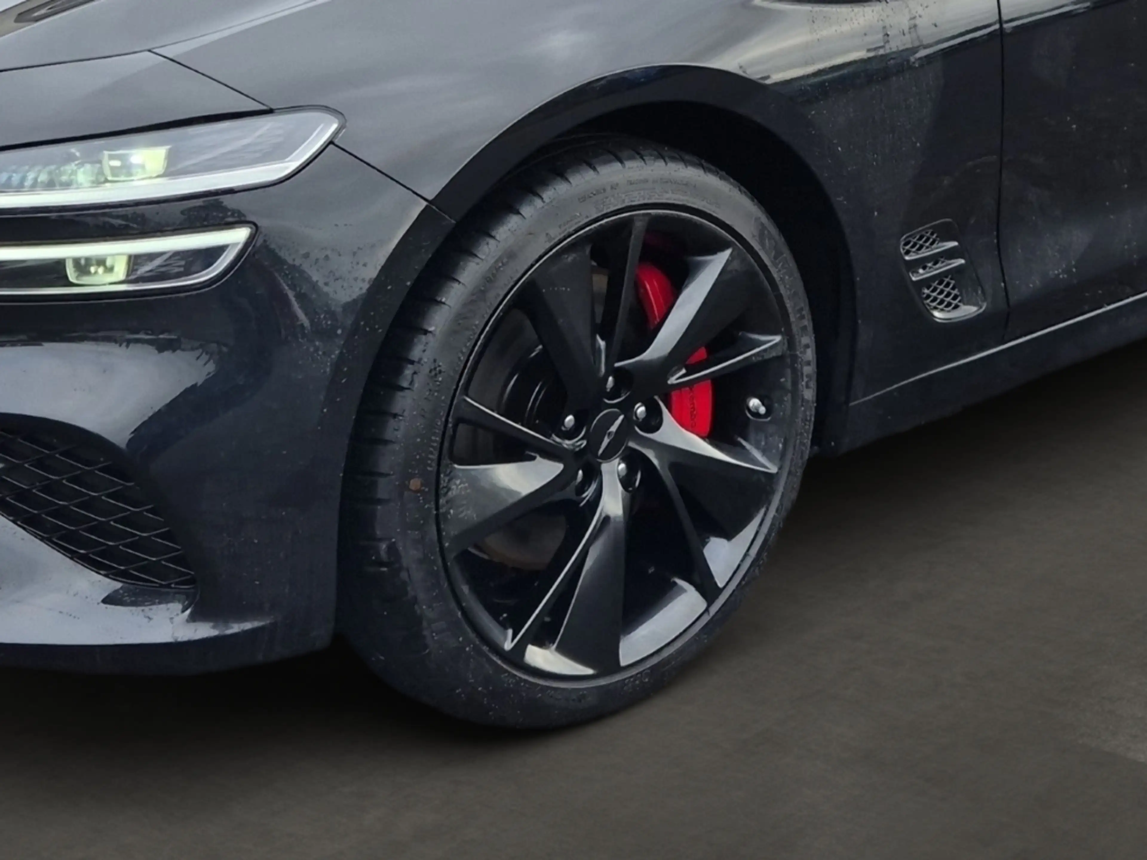 Genesis G70 Sport 4WD — photo 7