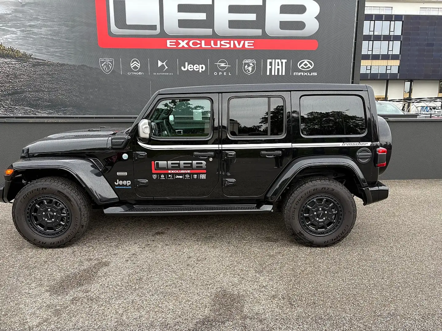 Jeep Wrangler Sahara 2.0 PHEV 380 PS AT 4xe - IRMSCHER Editio... Schwarz - 2