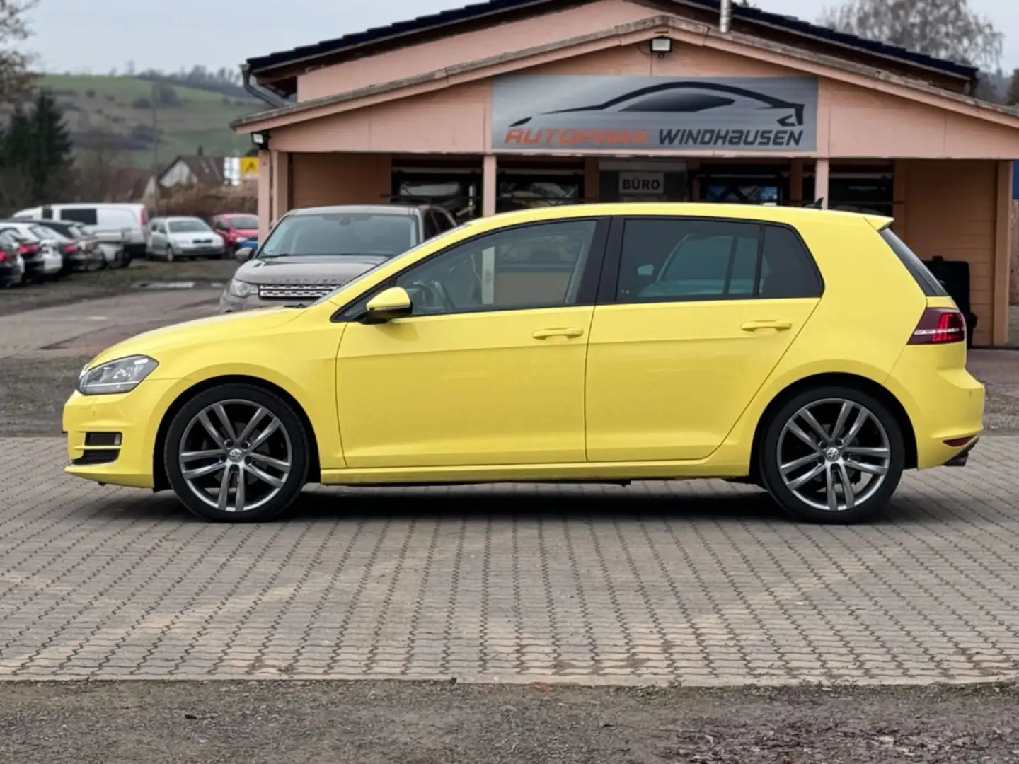Volkswagen Golf 7/ 1.4 TSI DSG Limo *1 HAND *89 TKM*150 PS Gelb - 2
