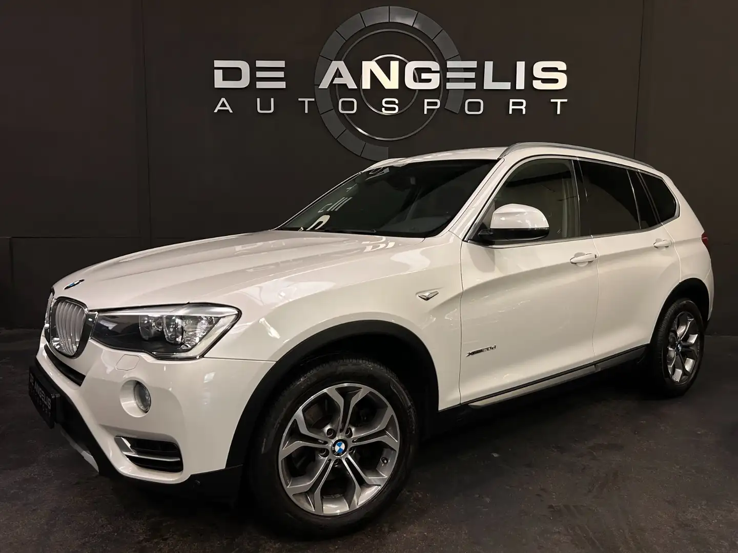 BMW 320 XLINE Blanc - 1