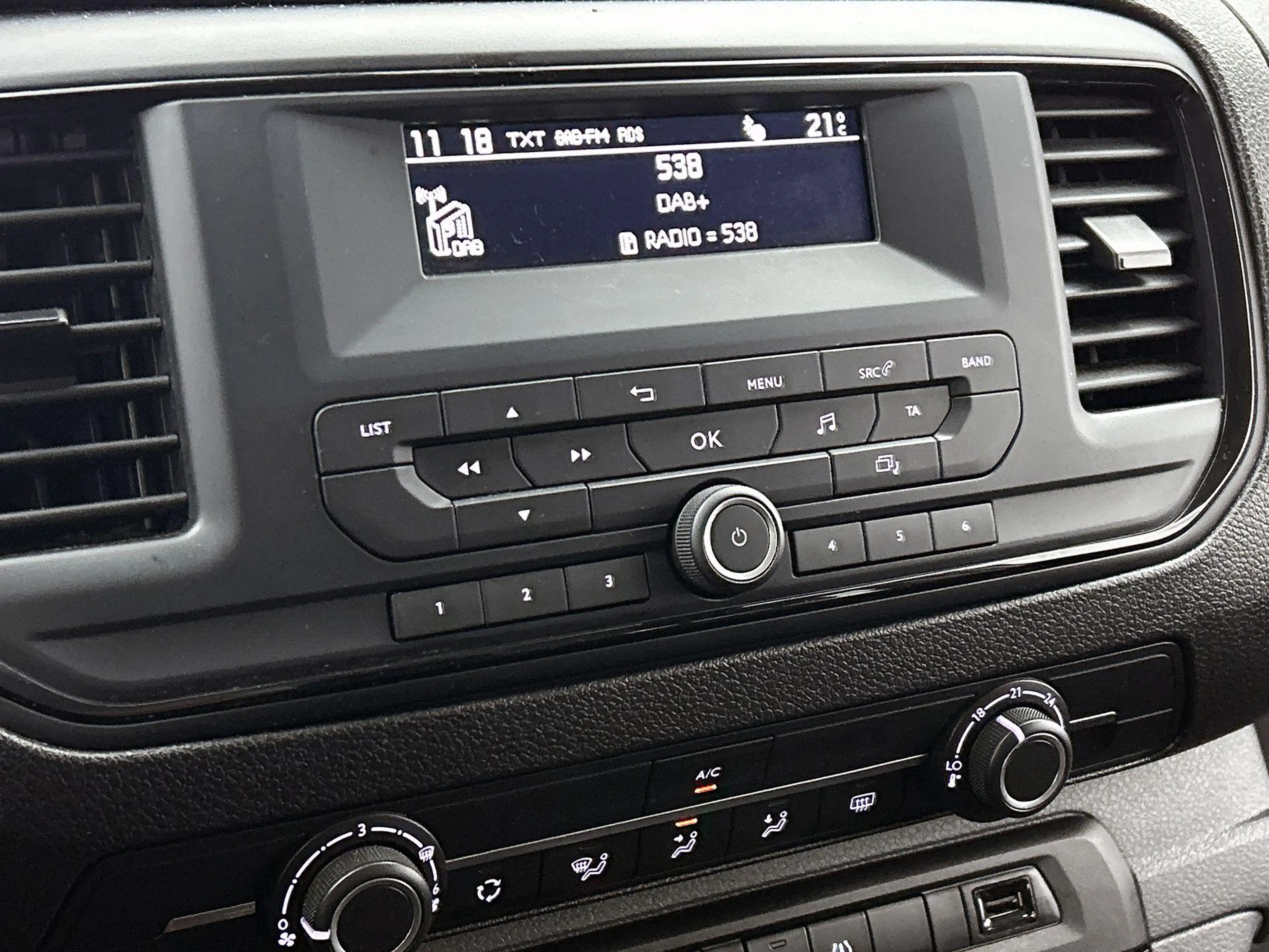 Opel Vivaro-e Combi L2H1 75 kWh Taxi voorbereid(type goedkeuring — photo 7
