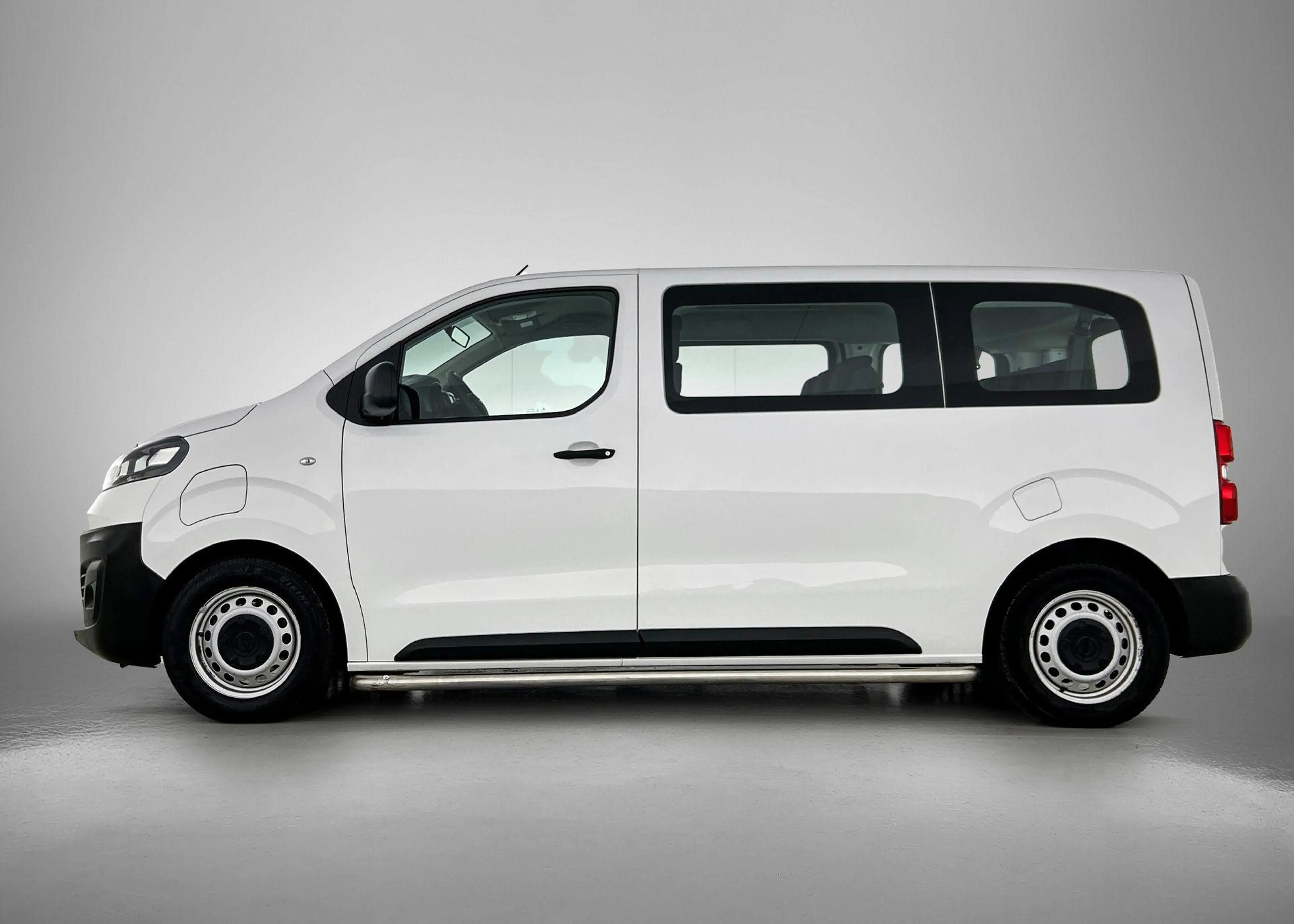 Opel Vivaro-e Combi L2H1 75 kWh Taxi voorbereid(type goedkeuring — photo 2