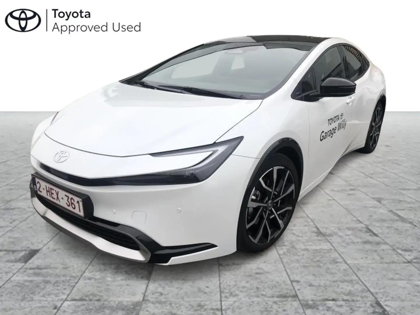 Toyota Prius Premium Plus Wit - 1