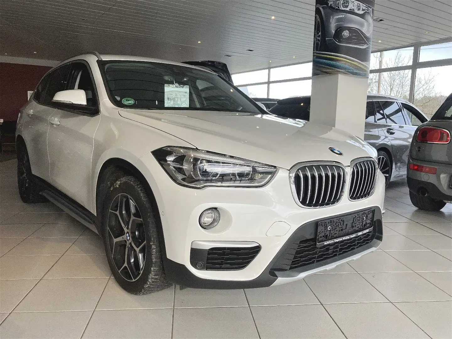 BMW X1 20xd xLine/LED/AHK/Kamera/DAB/CD/Garantie Weiß - 1