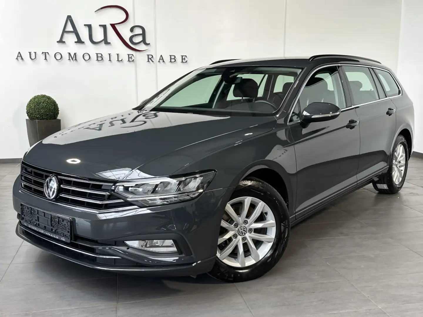 Volkswagen Passat Variant 2.0 TDI DSG Business NAV+LED+ACC Gris - 1