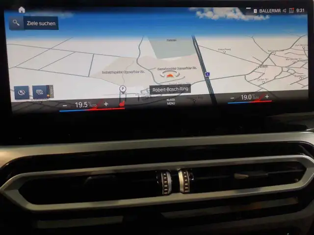 BMW 3 Series view 12