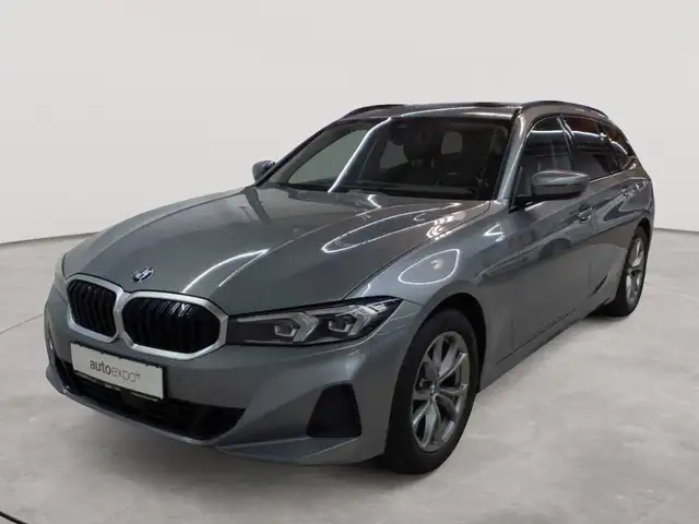 BMW 3 Series view 2