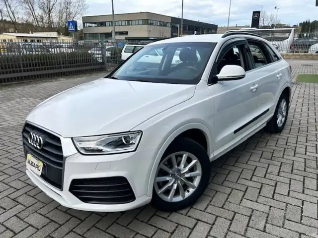 Audi Q3 Q3 2.0 TDI 120 CV Sport