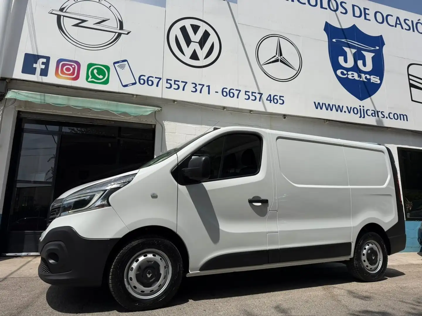 Renault Trafic Furgón 29 L1H1 Energy BluedCi 88kW Blanco - 1