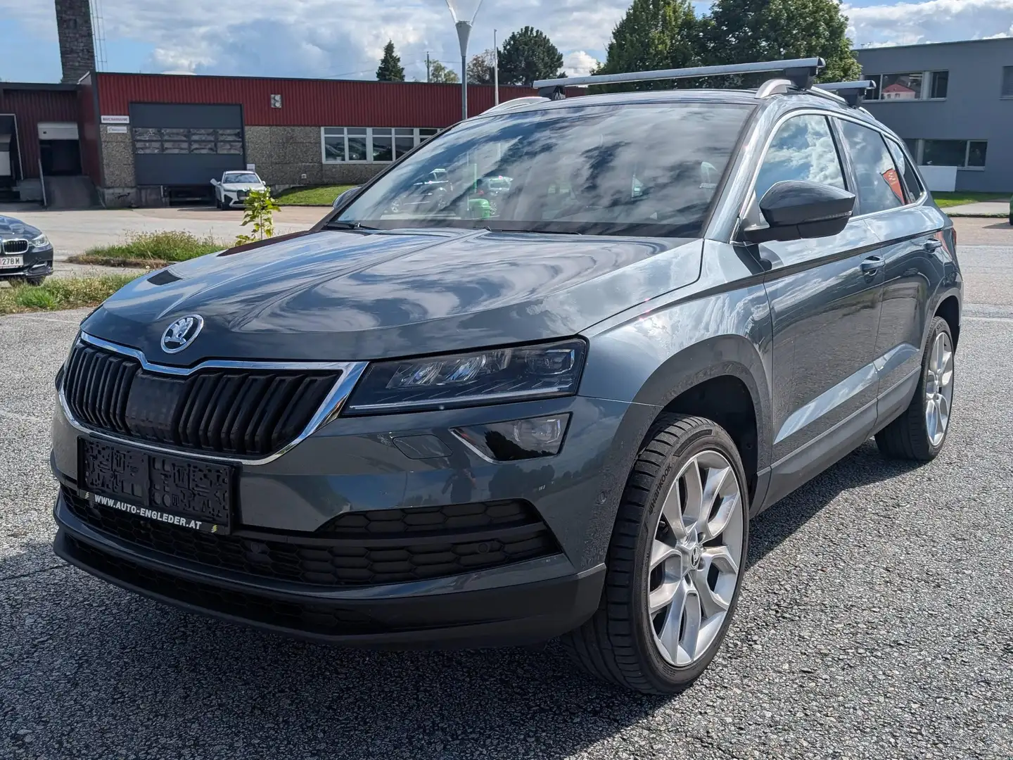 Skoda Karoq Karoq 2,0 TDI SCR 4x4 Style DSG Aut. Style Grau - 1