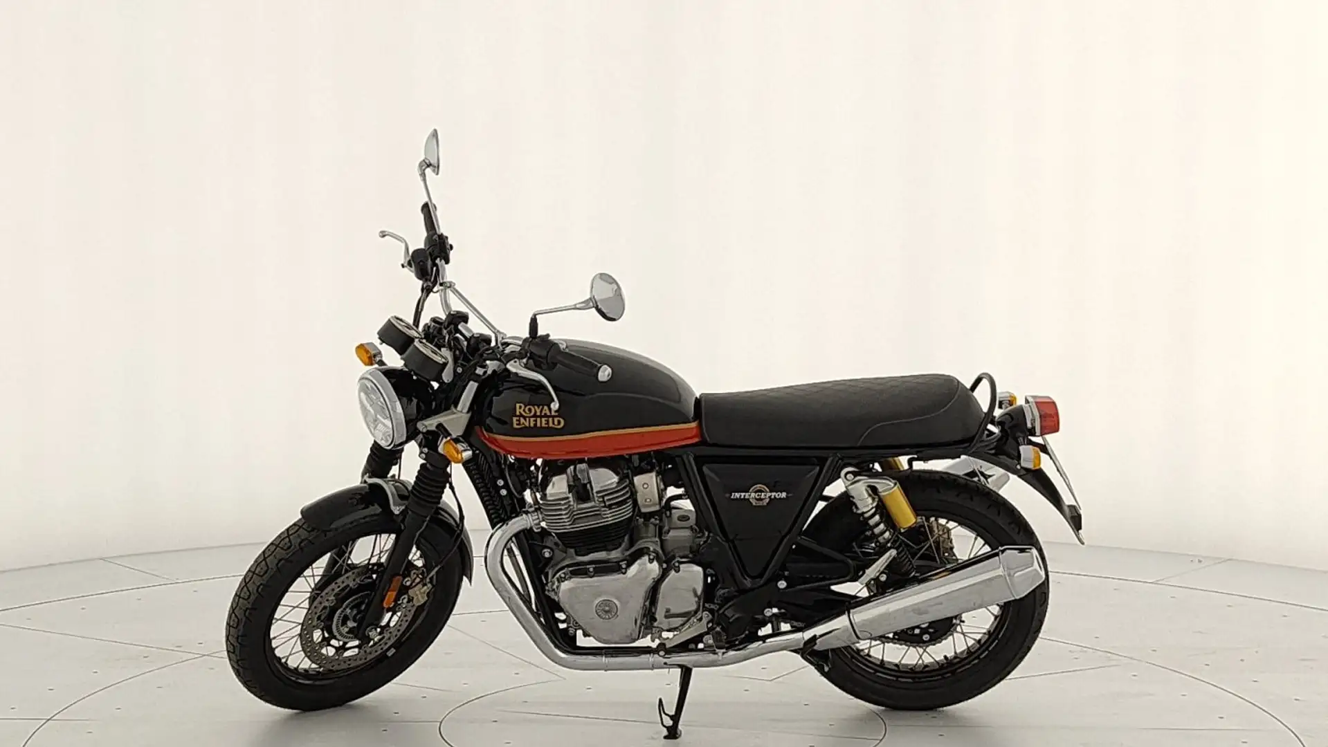 Royal Enfield Interceptor PREM. Nero - 1