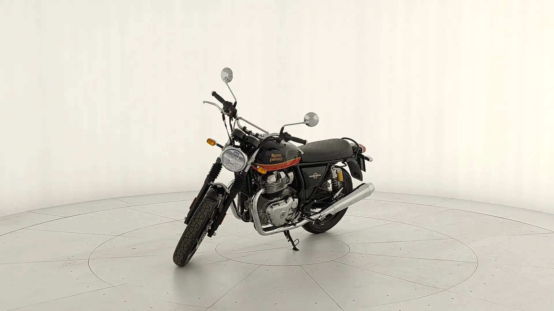 Royal Enfield Interceptor PREM. Nero - 2