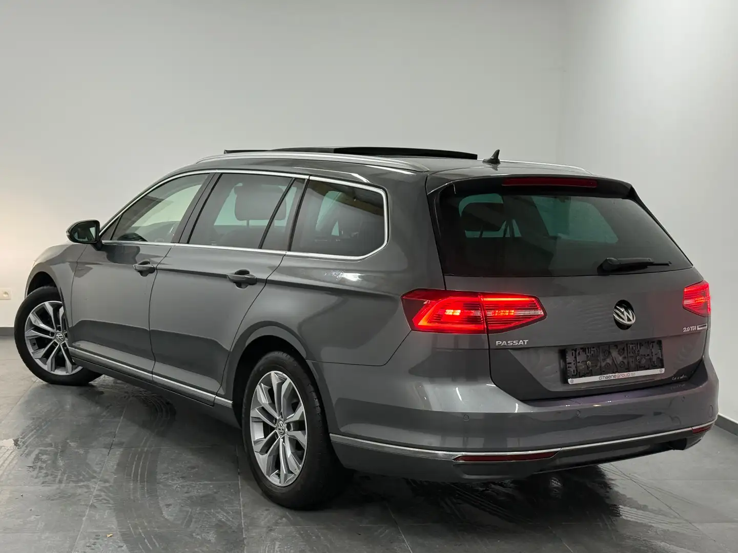 Volkswagen Passat Variant 2.0 CR TDi Euro6 - 1erMain - Carnet - Led Gris - 2