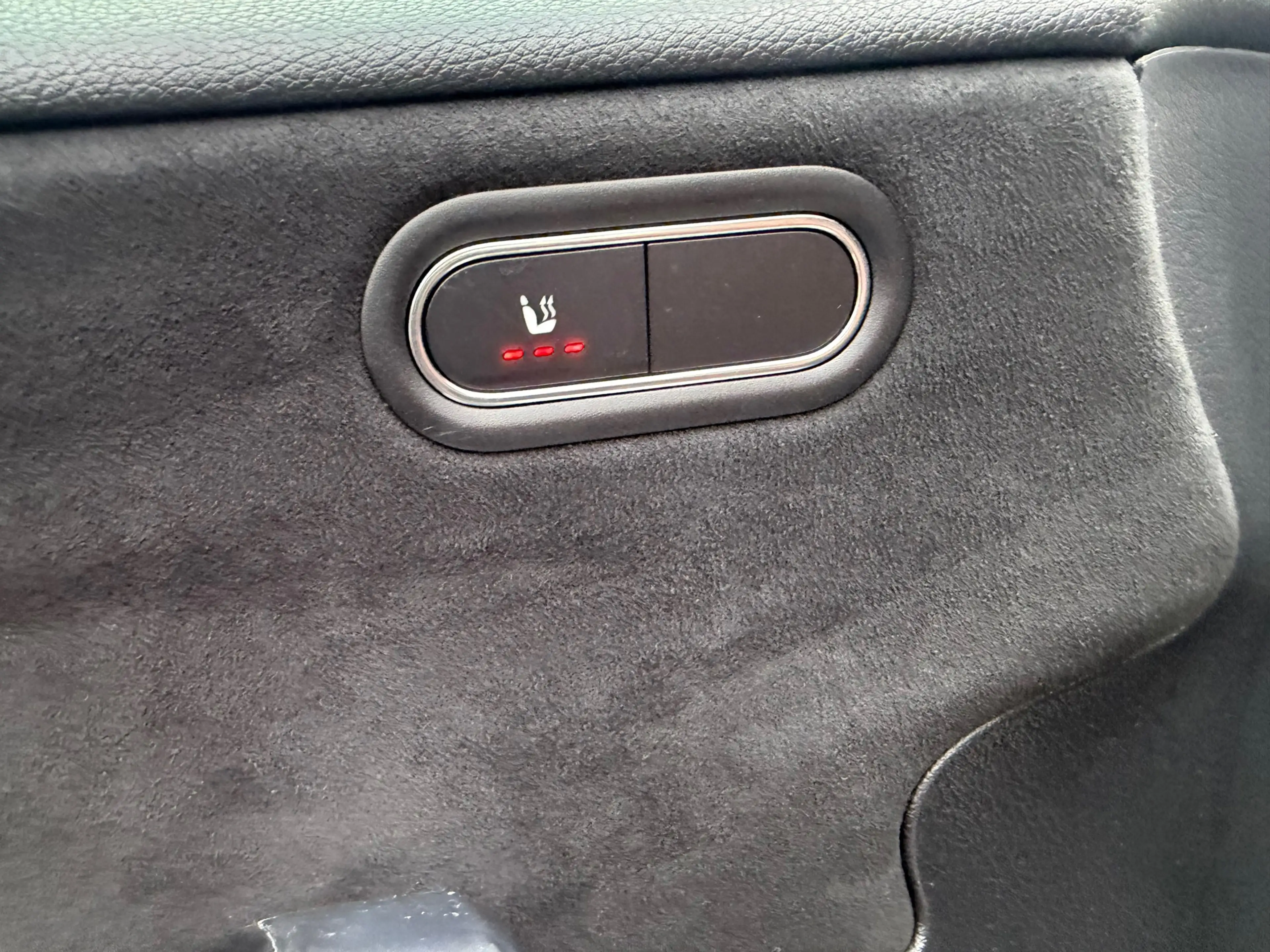 Mercedes-Benz A 220 Premium Plus — photo 14