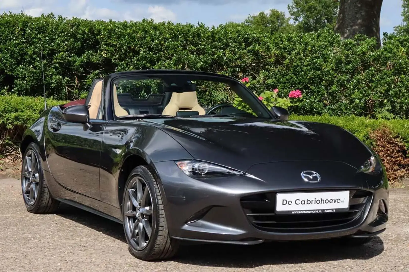Mazda MX-5 ND 2.0l SkyActiv-G 160 GT-M Machine Grey Metallic Grijs - 1