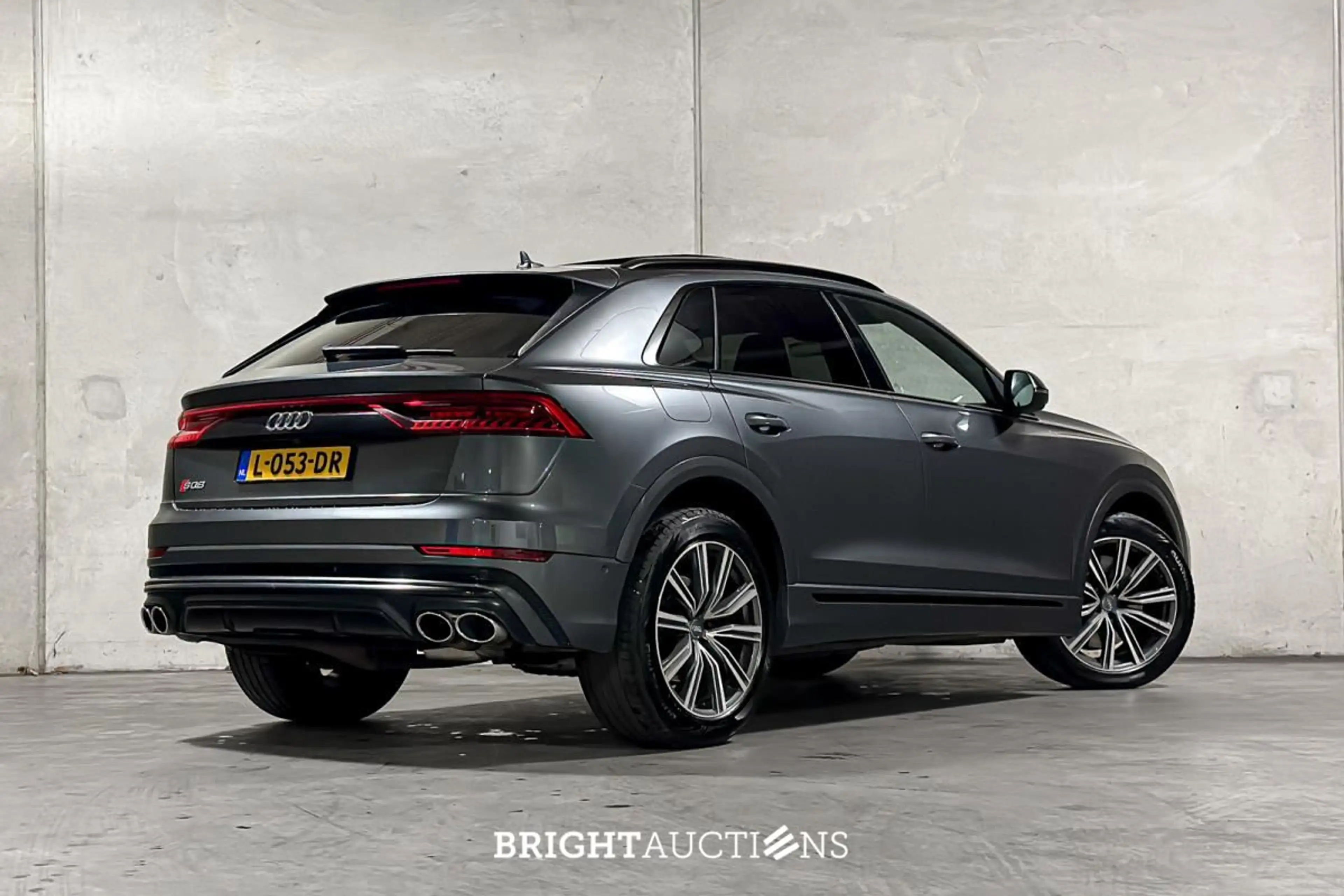 Audi SQ8 4.0 TDI V8 quattro — photo 12