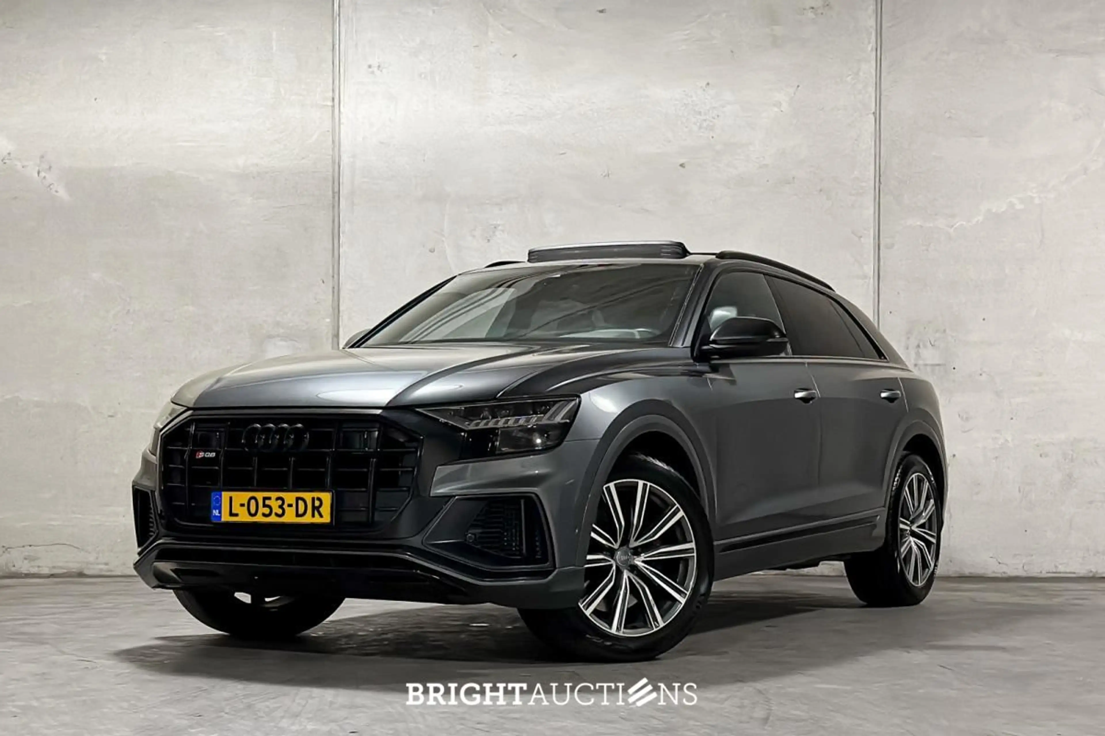 Audi SQ8 4.0 TDI V8 quattro — photo 4