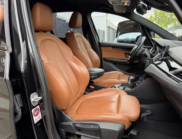 BMW 2 Series view 11