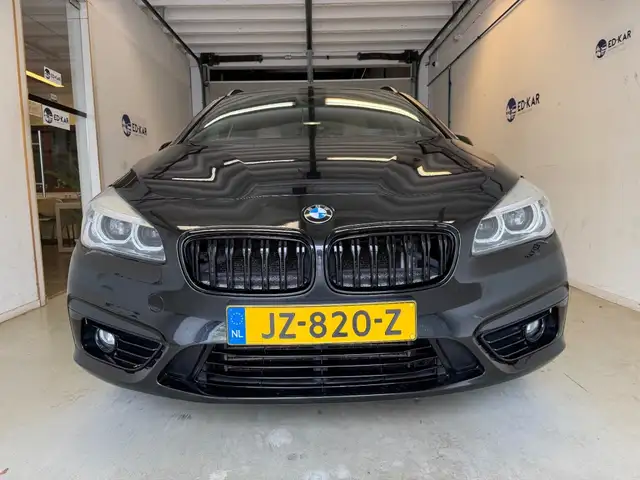 BMW 2 Series view 5