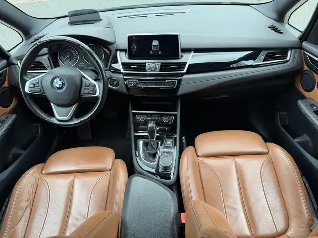 BMW 2 Series view 10