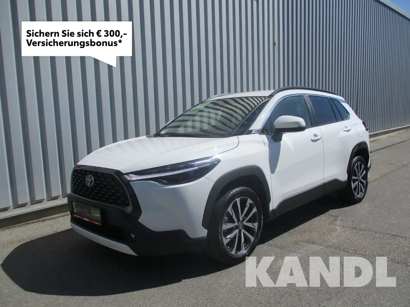 Toyota Corolla Cross 1.8 Hybrid Active Drive 2WD Weiß - 1