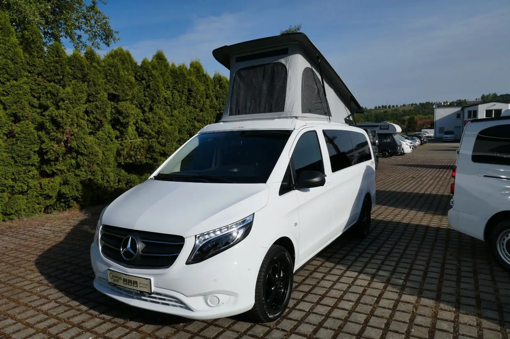 Mercedes-Benz Vito Pössl Vanstar 119 CDI Pro 4x4 lang/Navi/Sihz/Alu Blanc - 1