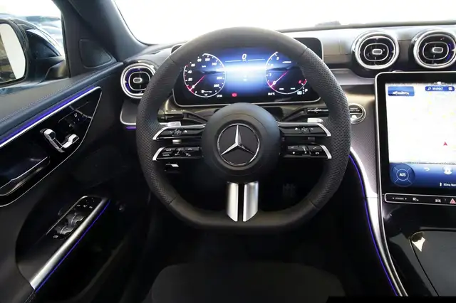 Mercedes-Benz C-Class view 12