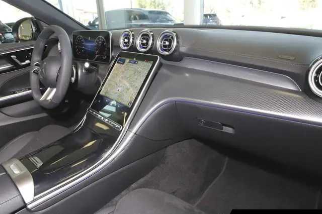 Mercedes-Benz C-Class view 7