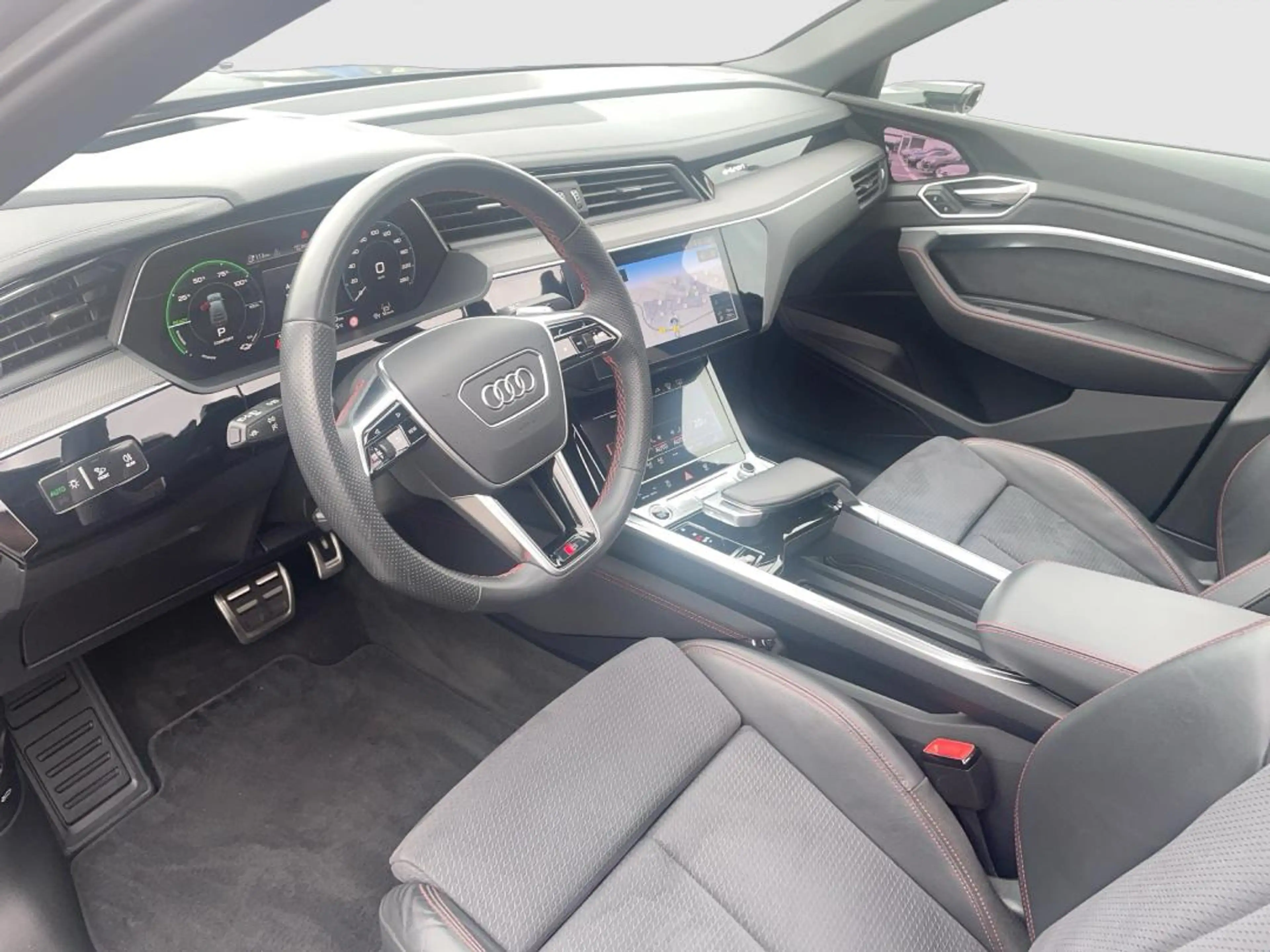 Audi Q8 e-tron S line 55QUATTRO|HuD|BLACK|PANO|MATRIX|360° — photo 9