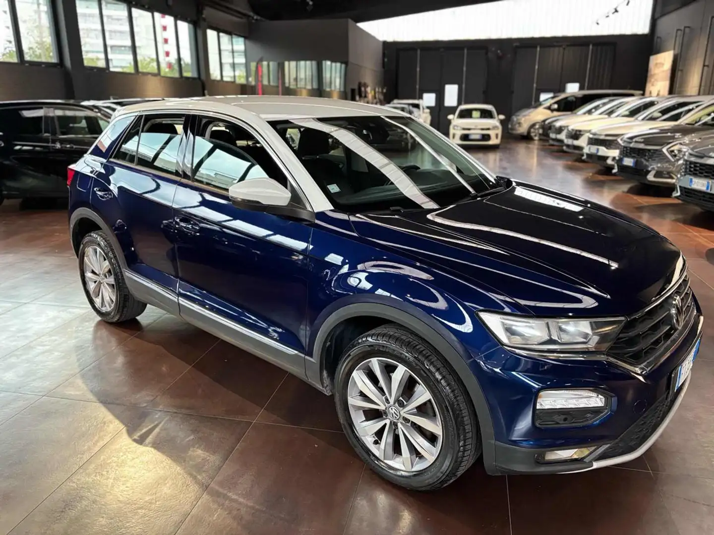 Volkswagen T-Roc 1.0 TSI 115 CV Advanced BlueMotion Technology Blu/Azzurro - 1