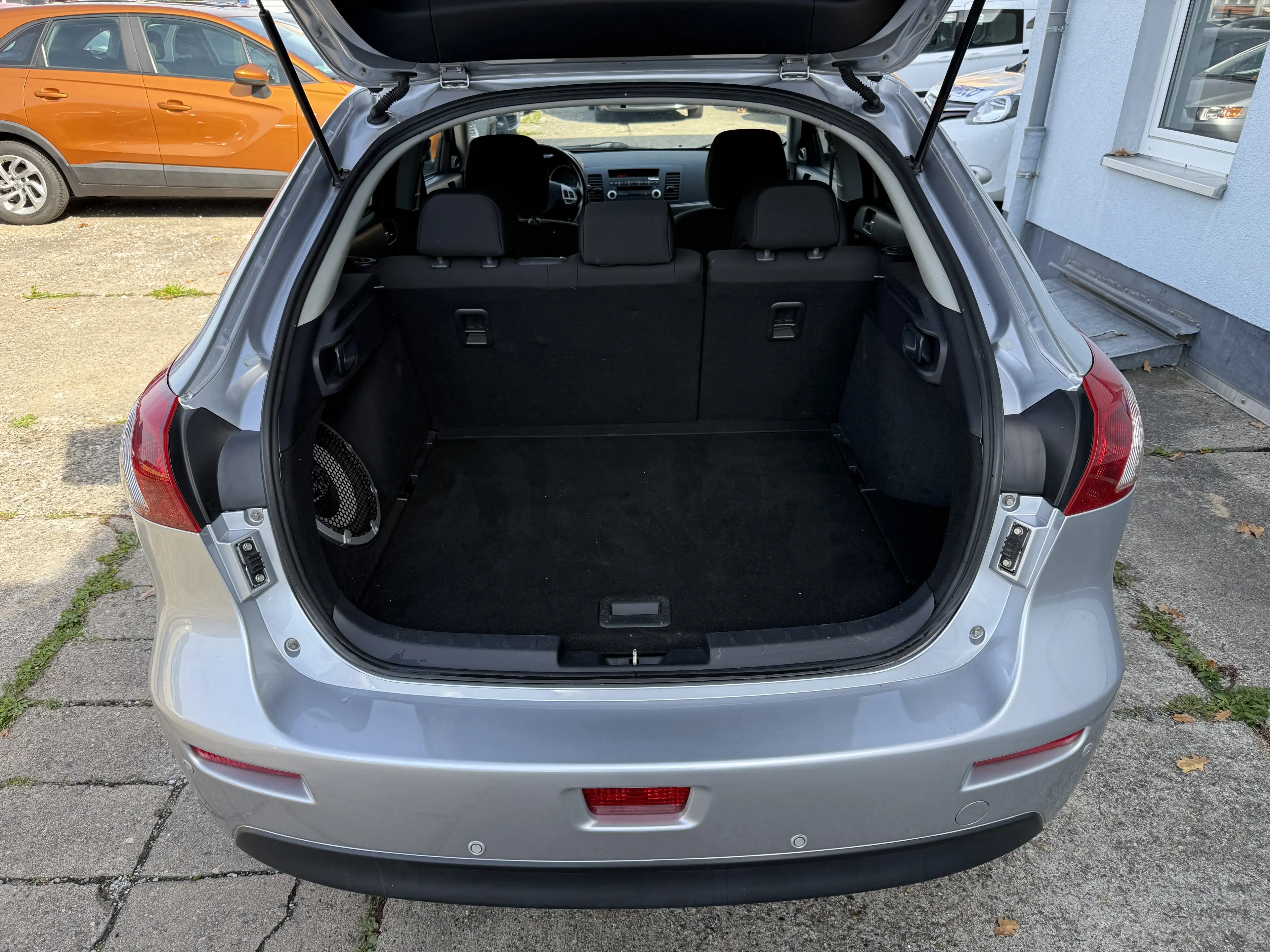 Mitsubishi Lancer Intense Fließheck — photo 14