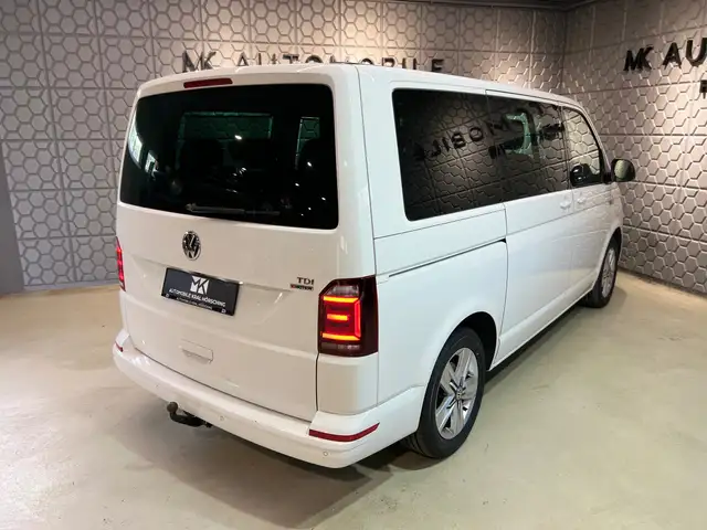 Volkswagen Multivan view 7