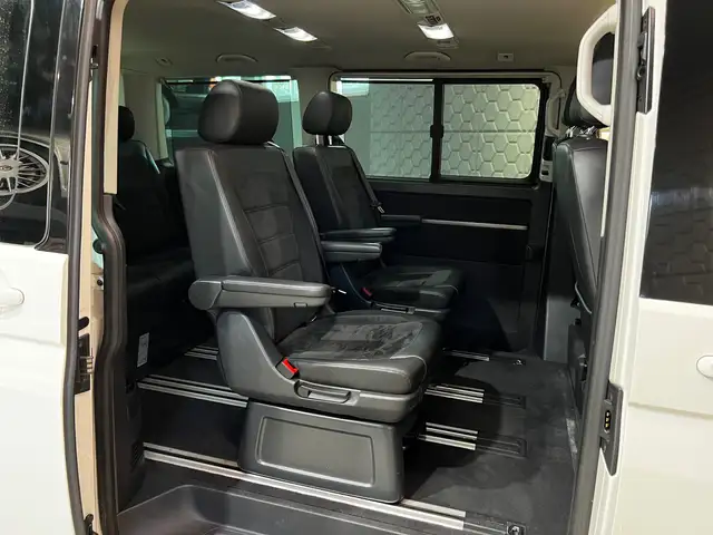 Volkswagen Multivan view 27