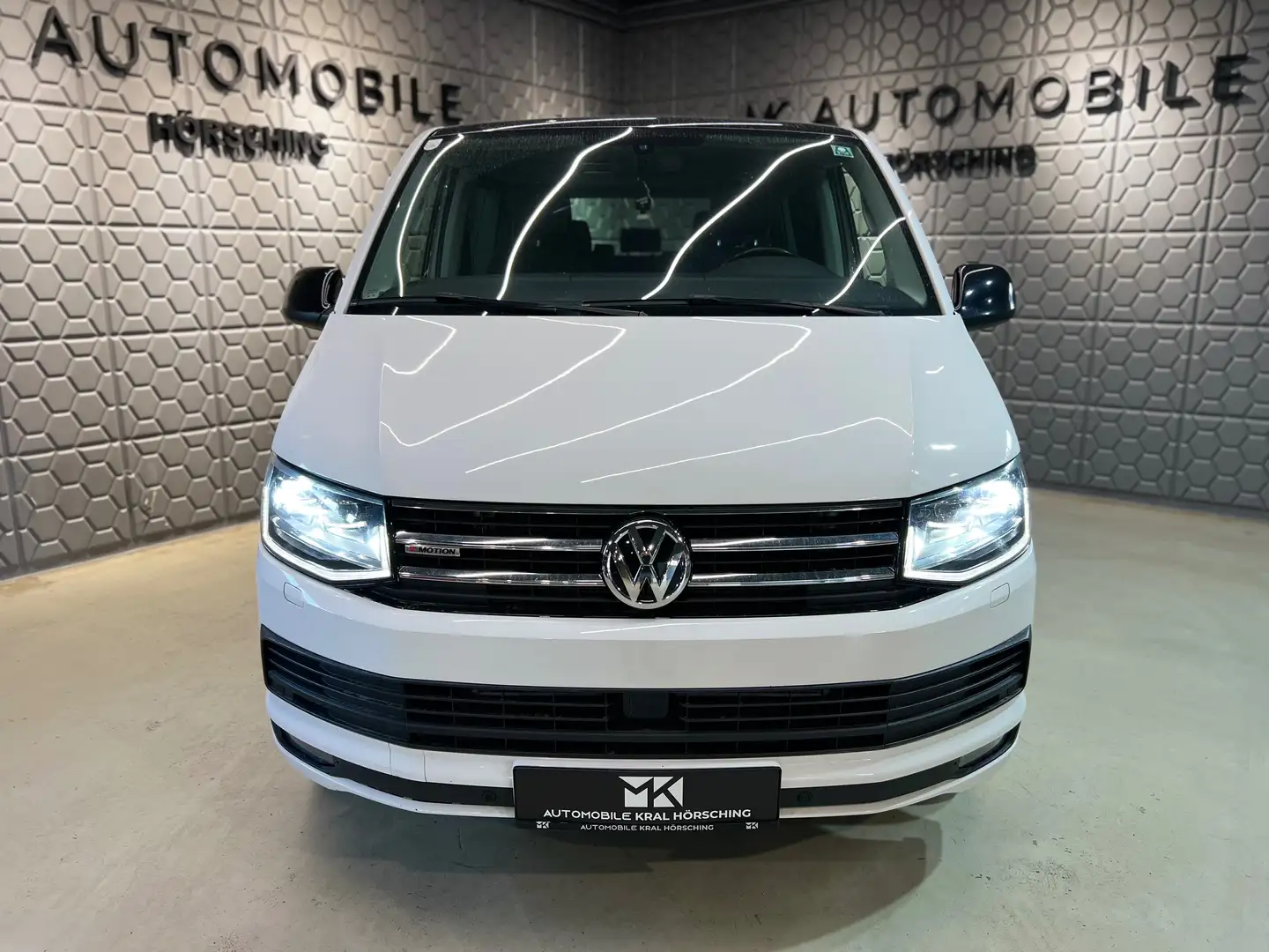 Volkswagen T6 Multivan Edition 30 4Motion*RFK*AHK*SITZHEIZUNG*ALCANTARA* Weiß - 2