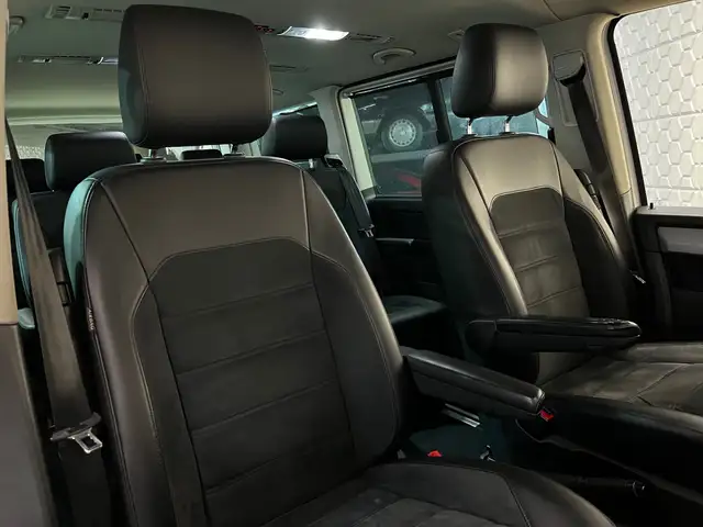 Volkswagen Multivan view 26