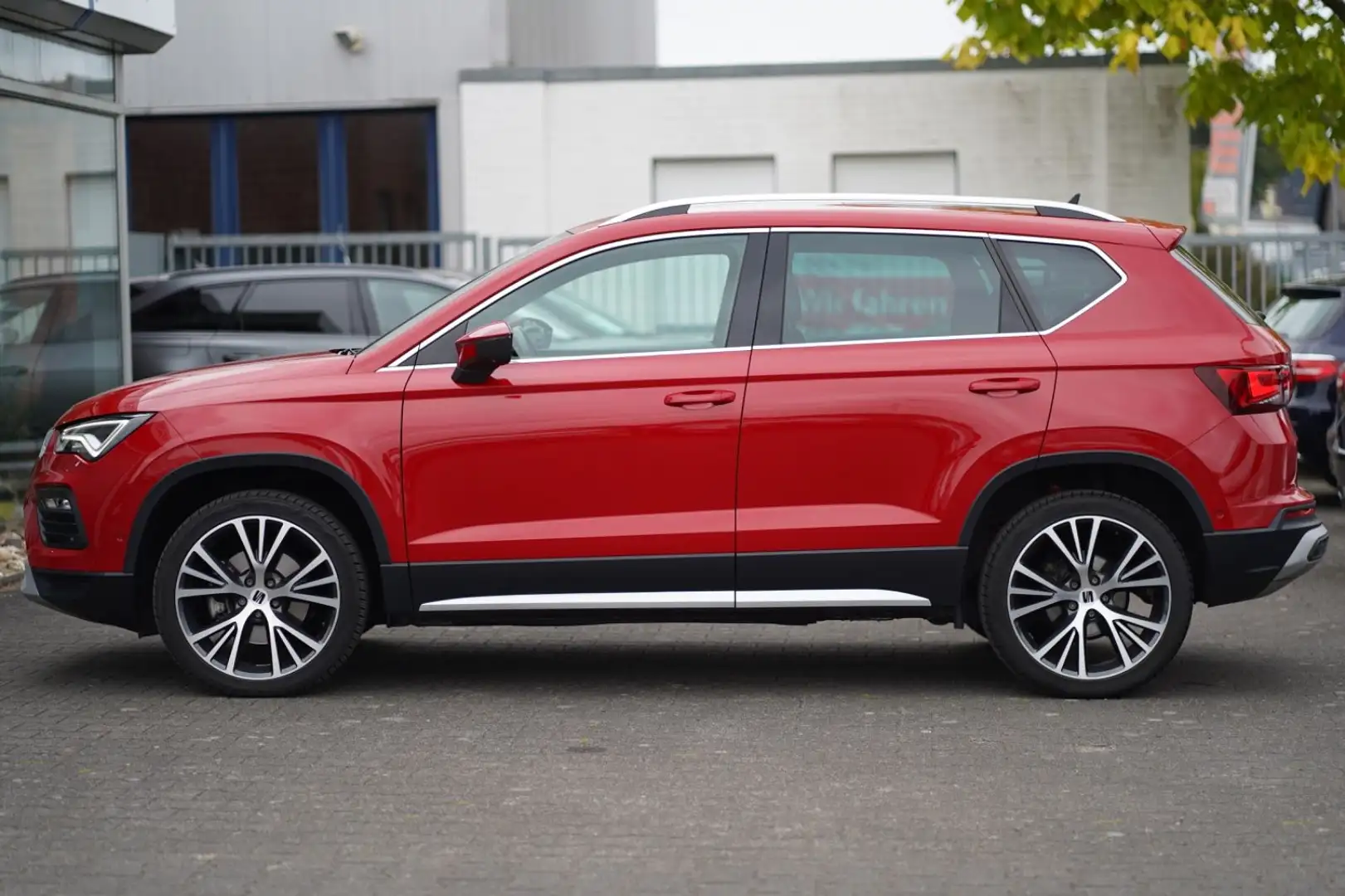 SEAT Ateca Xperience LED Navi DAB+ Kamera ACC 19" Rot - 2