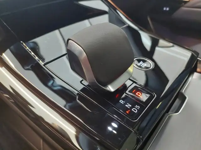 Land Rover Range Rover Sport P460e Dynamic SE PHEV Momentum Ansicht 14