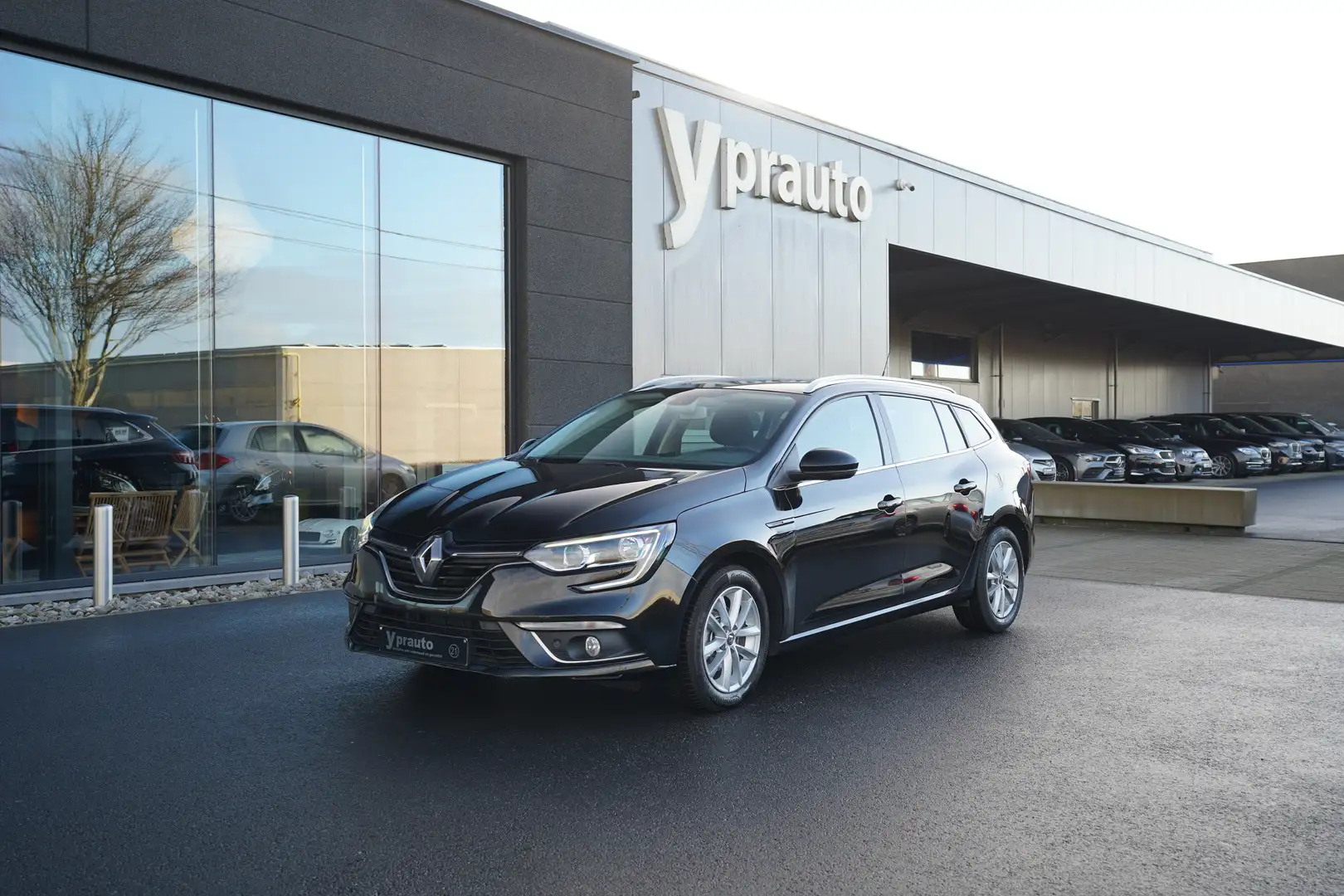 Renault Megane Megane Grandtour 1.5dCi 110 Cruise DAB PDC Navi Schwarz - 1