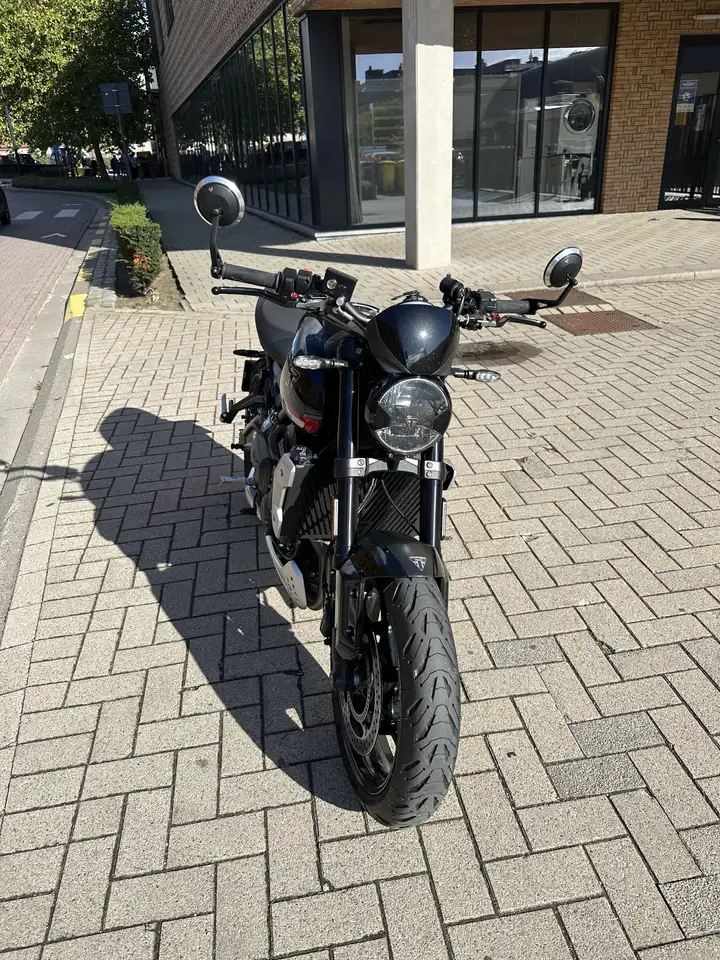 Triumph Trident 660
