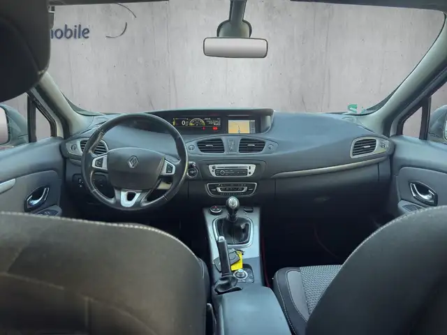 Renault Scenic view 10