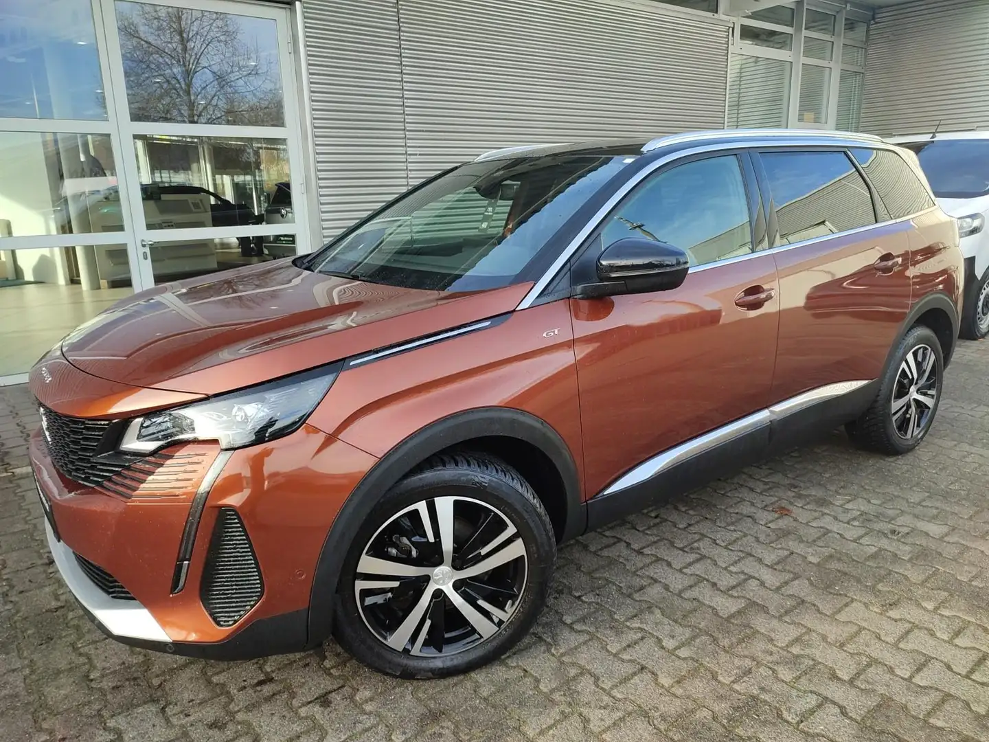 Peugeot 5008 1.2 12V e-THP,Klima,SHZ,Kamera,PDC,Navi,Heck el.,A Orange - 2